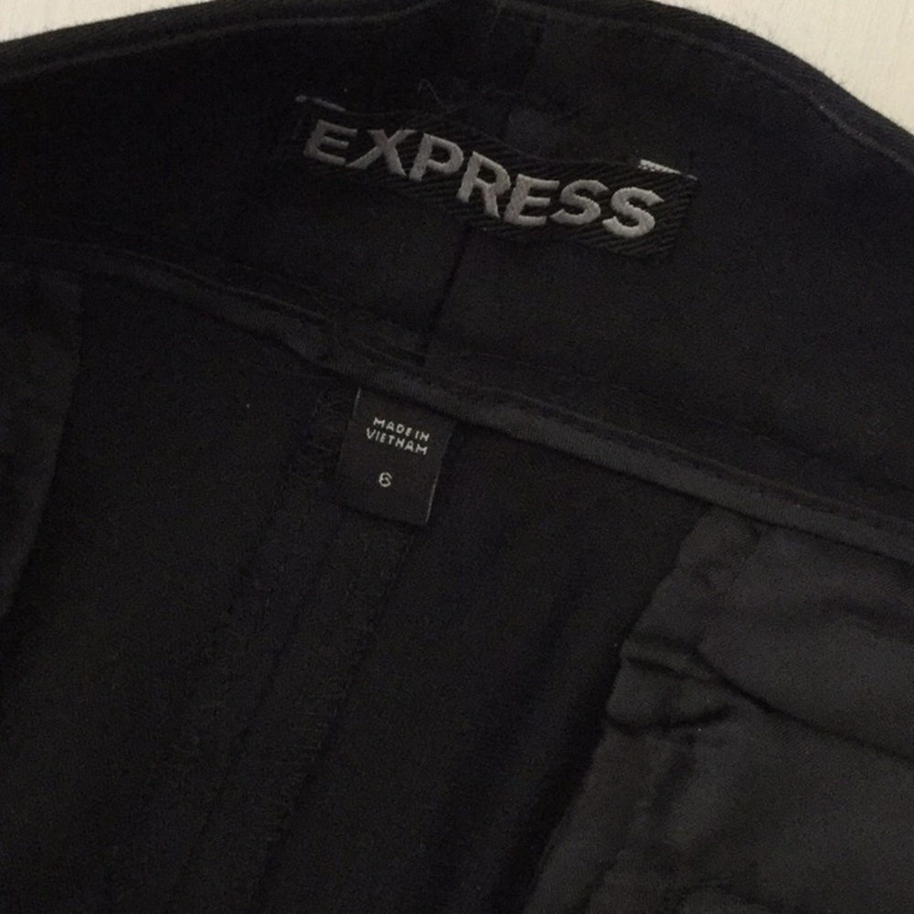 Express shorts - Picture 2 of 4